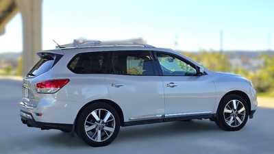 2014 Nissan Pathfinder, $9995. Photo 5