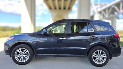 2012 Hyundai Santa Fe, $4995. Photo 2
