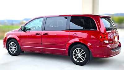 2015 Dodge Caravan, Grand, $5995. Photo 4