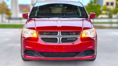 2015 Dodge Caravan, Grand, $5995. Photo 9