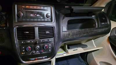 2014 Dodge Caravan, Grand, $4495. Photo 11