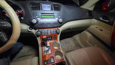 2008 Toyota Highlander, $3995. Photo 12