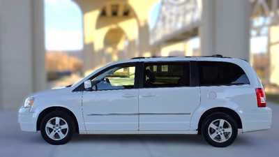 2010 Chrysler Town & Country, $2995. Photo 2