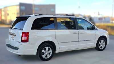 2010 Chrysler Town & Country, $2995. Photo 5