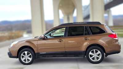 2013 Subaru Outback, $7495. Photo 2