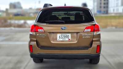 2013 Subaru Outback, $7495. Photo 4