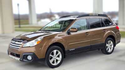 2013 Subaru Outback, $7495. Photo 1