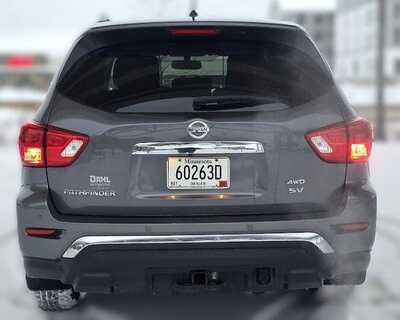 2017 Nissan Pathfinder, $9995. Photo 4