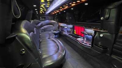 2015 Lincoln Town Car, $15995. Photo 10