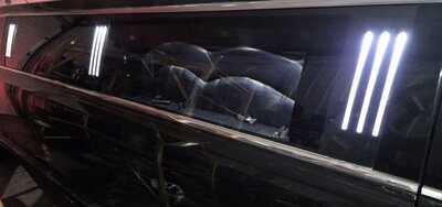 2015 Lincoln Town Car, $15995. Photo 8