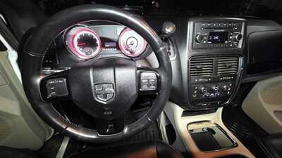 2017 Dodge Caravan, Grand, $5995. Photo 10
