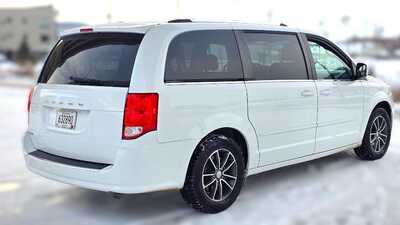 2017 Dodge Caravan, Grand, $5995. Photo 5