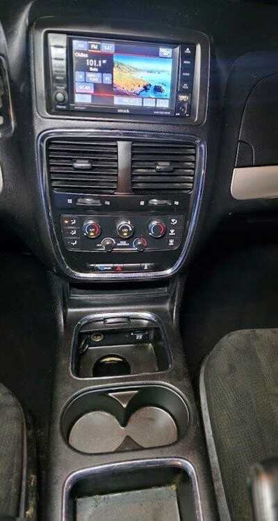2015 Dodge Grand Caravan, $6495. Photo 12