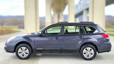 2013 Subaru Outback, $6995. Photo 2