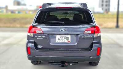 2013 Subaru Outback, $6995. Photo 4