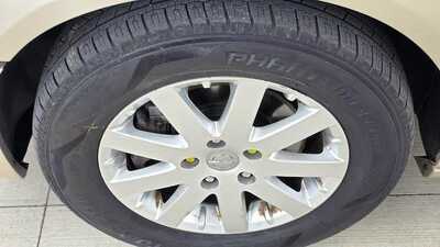 2013 Chrysler Town & Country, $6995. Photo 10