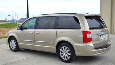 2013 Chrysler Town & Country, $6995. Photo 3