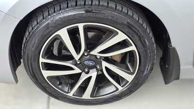 2017 Subaru Legacy, $4995. Photo 10