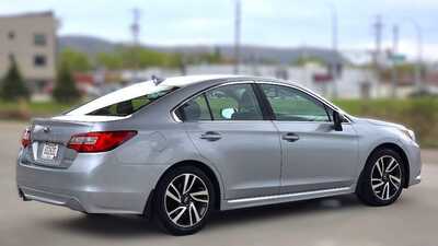 2017 Subaru Legacy, $4995. Photo 5