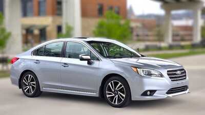 2017 Subaru Legacy, $4995. Photo 7