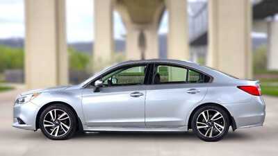 2017 Subaru Legacy, $4495. Photo 2