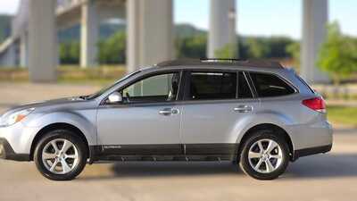 2013 Subaru Outback, $6995. Photo 2