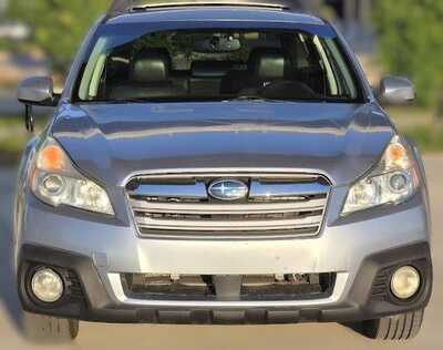 2013 Subaru Outback, $6995. Photo 4