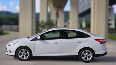 2014 Ford Focus, $7995. Photo 2