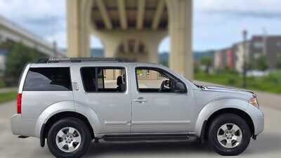 2006 Nissan Pathfinder, $3995. Photo 6