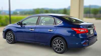 2018 Nissan Sentra, $9595. Photo 3