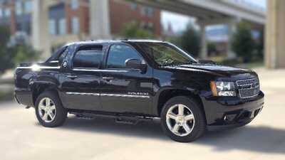 2013 Chevrolet Avalanche, $18995. Photo 7
