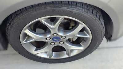 2013 Ford Focus, $6355. Photo 9