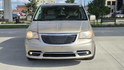 2013 Chrysler Town & Country, $0. Photo 8