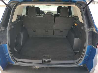 2019 Ford Escape, $9000. Photo 11