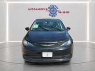2022 Chrysler Voyager